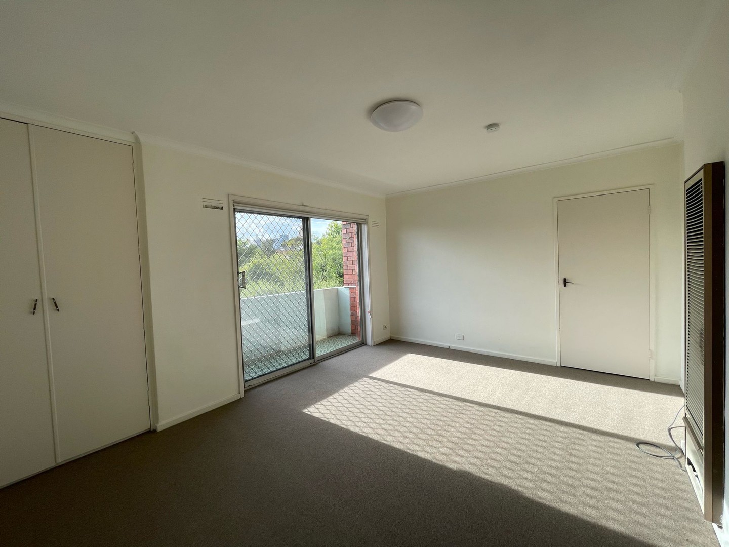 4/28 Ashted Road, Box Hill, VIC 3128, Box Hill - Thumbnail 3
