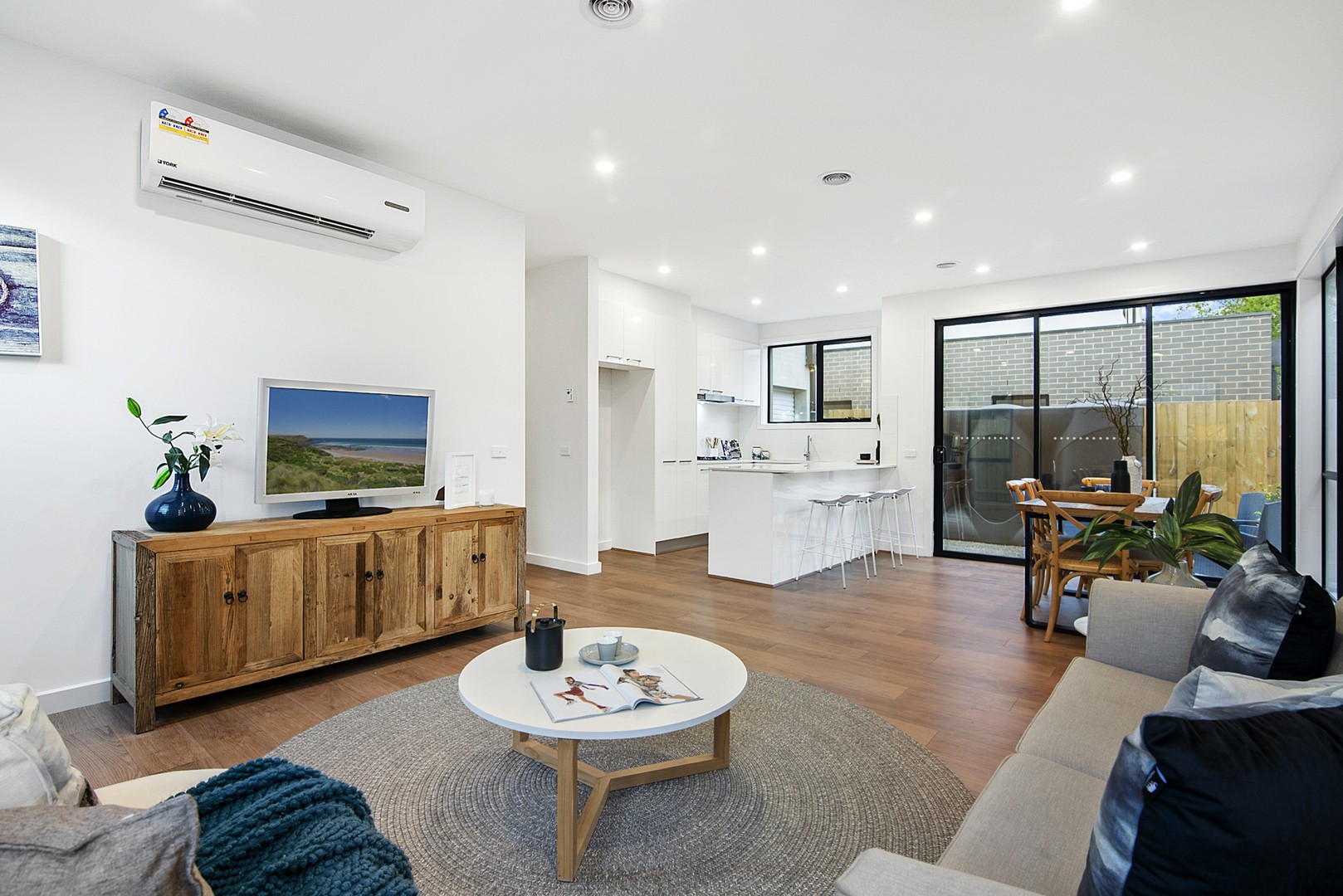 4/3 Bayview Road, Mornington, VIC 3931