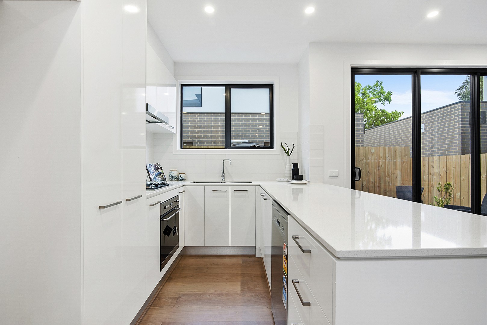4/3 Bayview Road, Mornington, VIC 3931, Mornington - Thumbnail 3