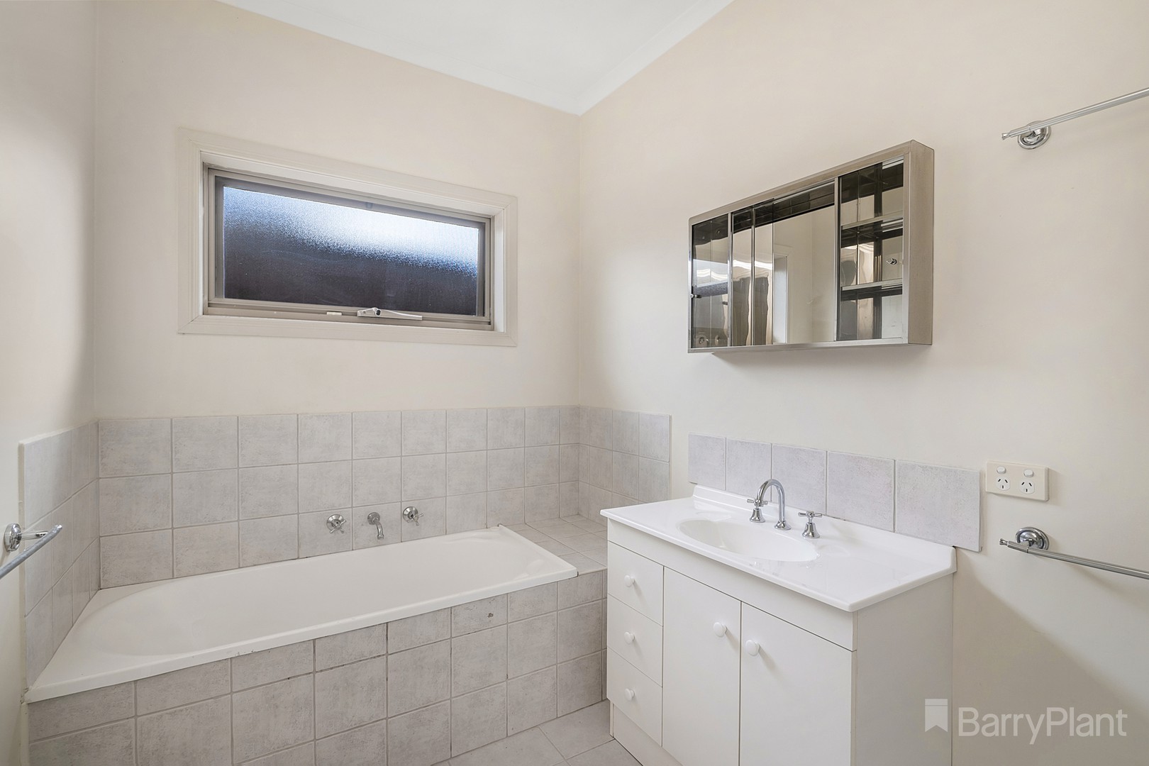4/3 Fraser CourtSunbury, VIC 3429  - Leased, Sunbury - Thumbnail 7
