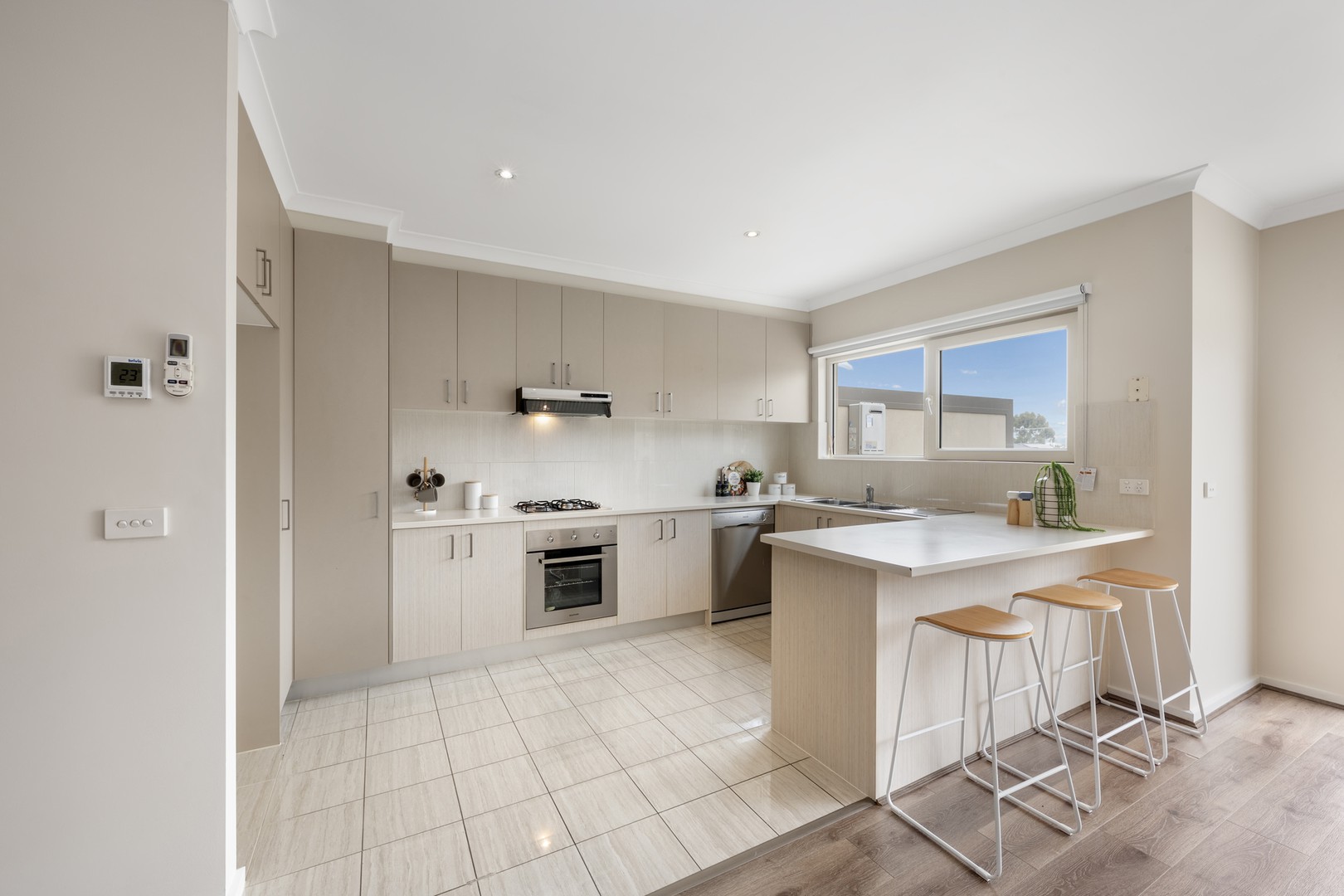 4/3 Gourlay Road, Hillside, VIC 3037, Hillside - Thumbnail 6