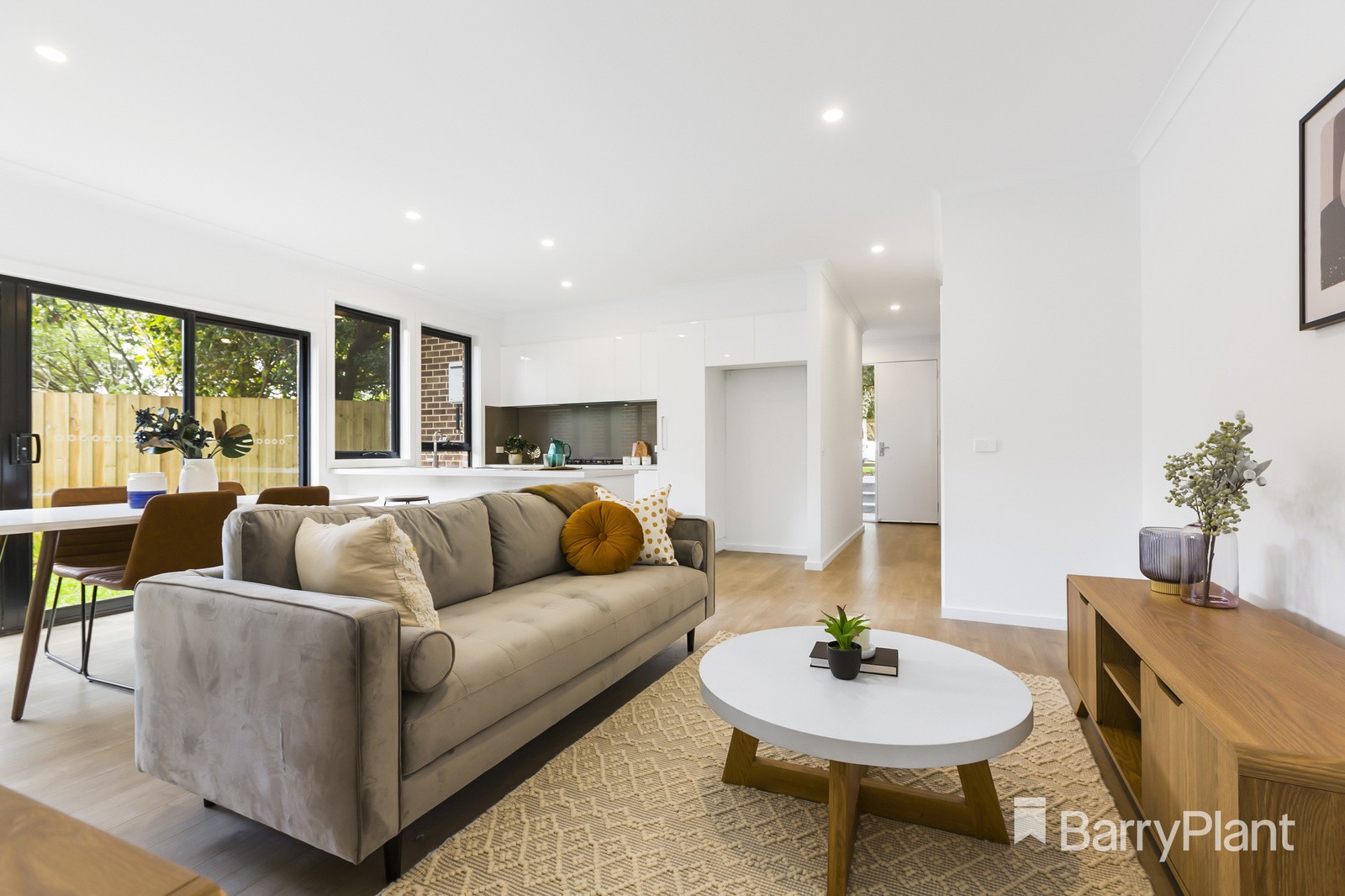 4/3 Harris GroveBayswater, VIC 3153, Bayswater - Thumbnail 2