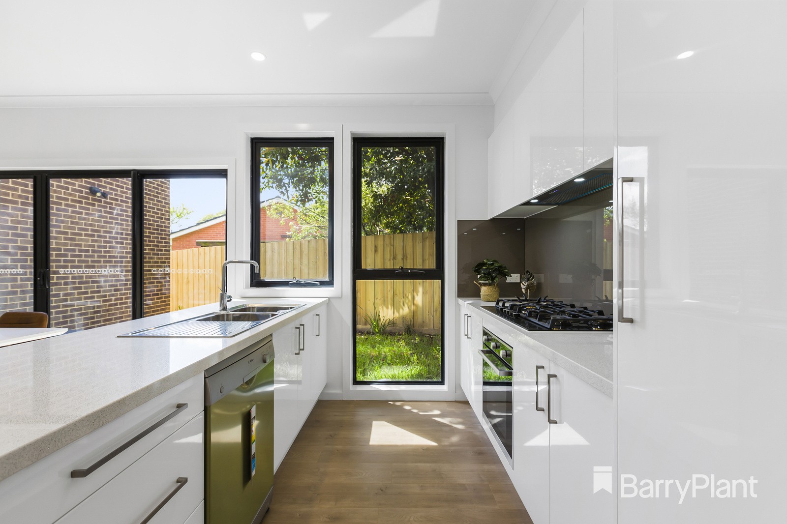 4/3 Harris GroveBayswater, VIC 3153, Bayswater - Thumbnail 3