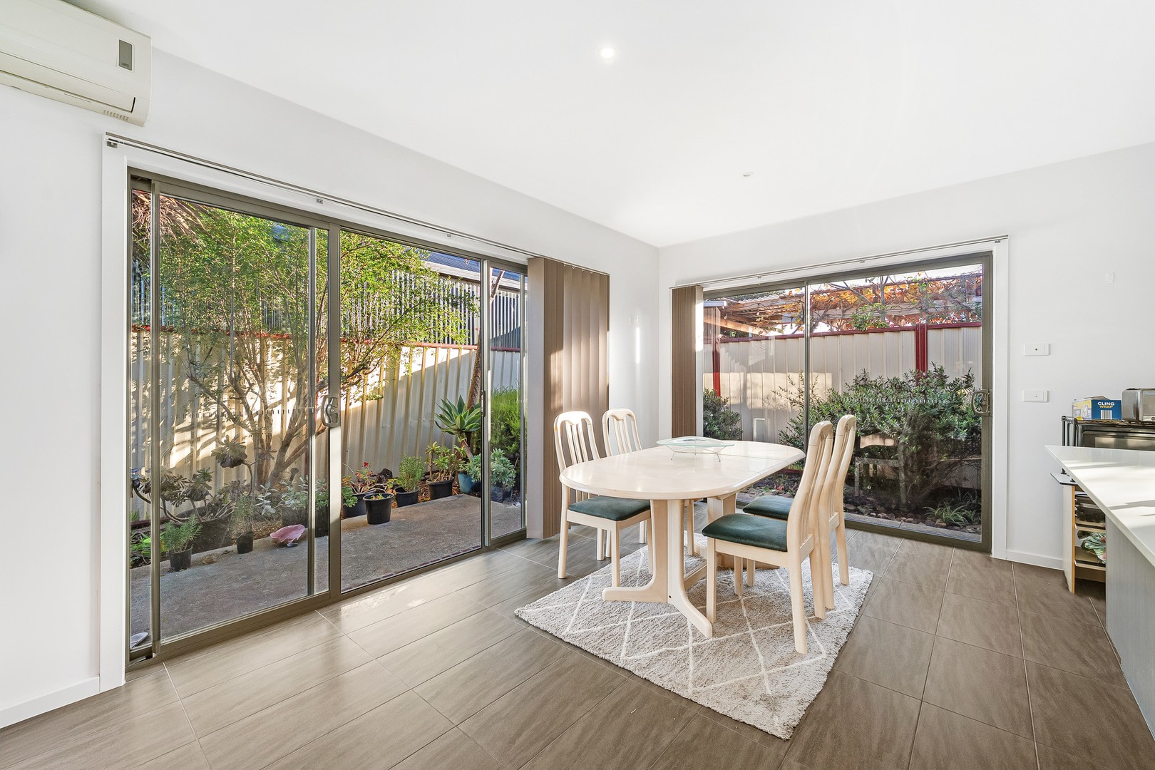 4/3 Scarborough Crescent, Harkness, VIC 3337, Harkness - Thumbnail 4