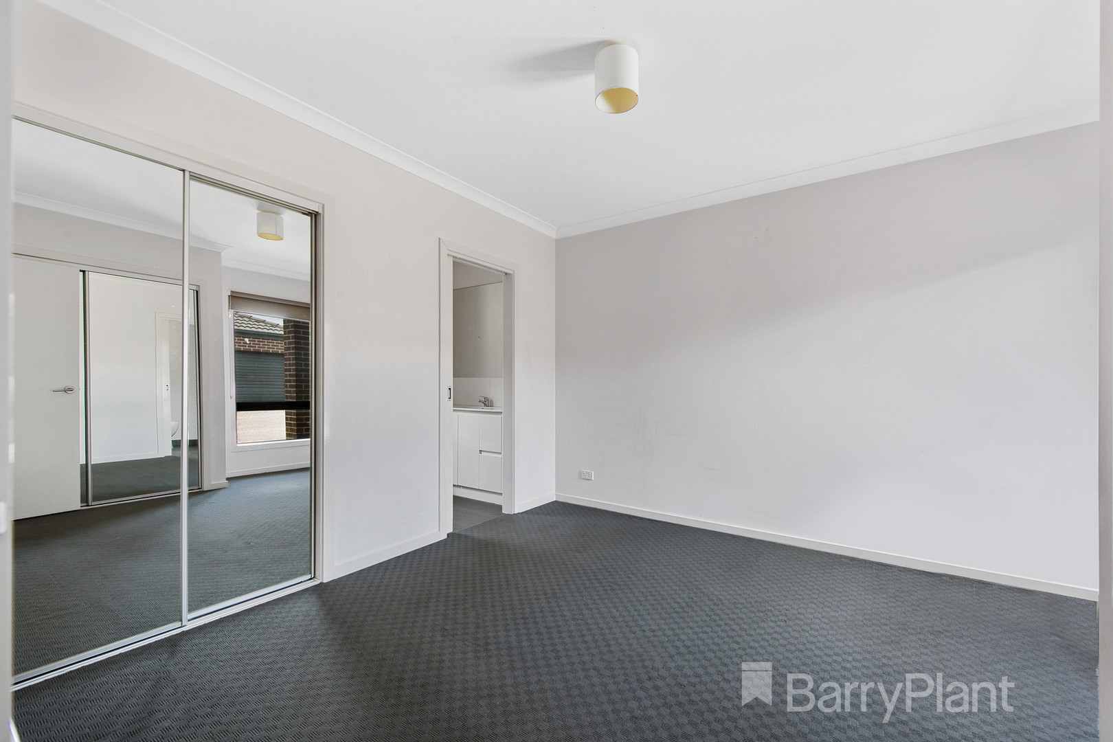 4/3 Scarborough Crescent, Harkness, VIC 3337, Harkness - Thumbnail 8