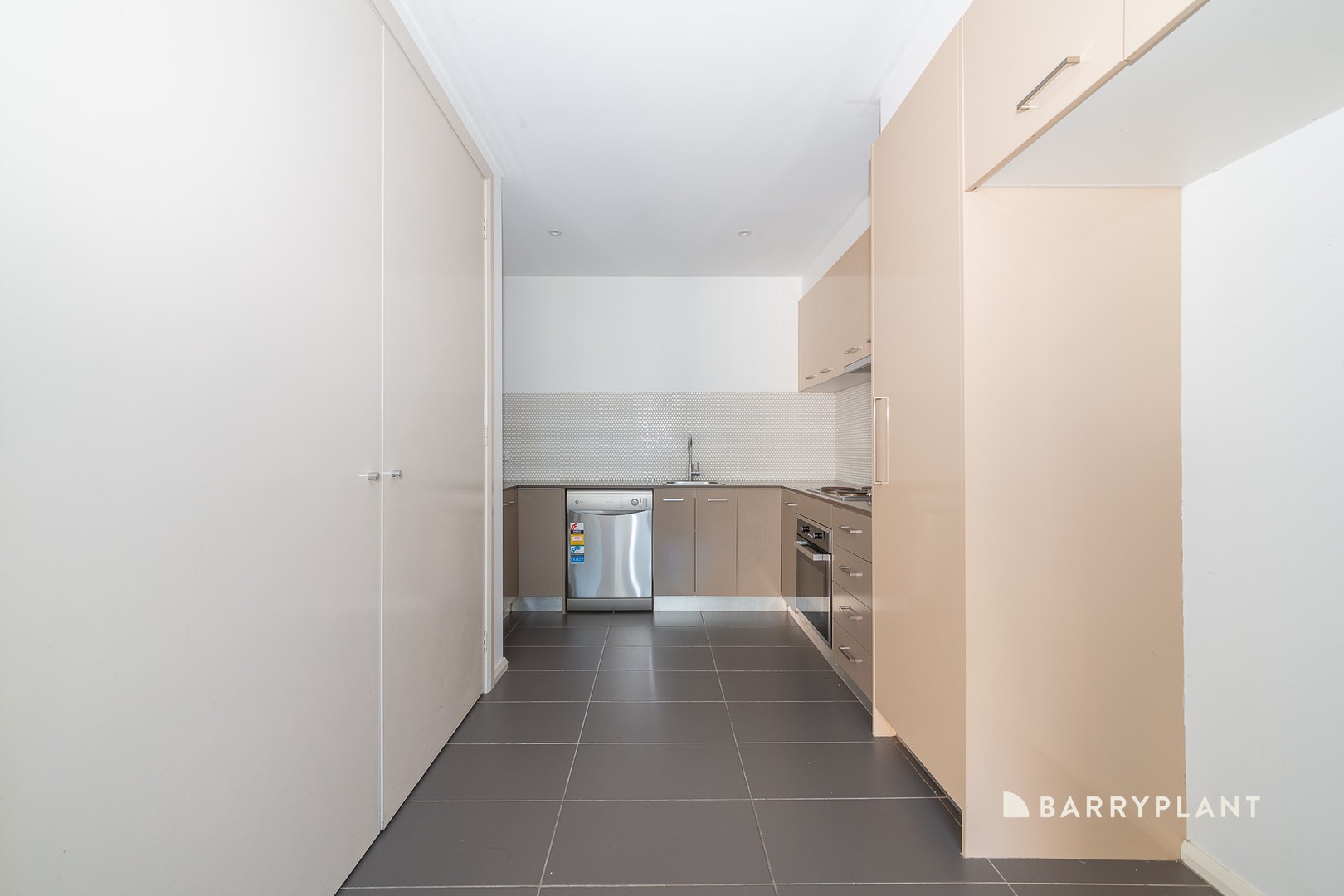 4/3 Vangelica Way, South Morang, VIC 3752, South Morang - Thumbnail 5