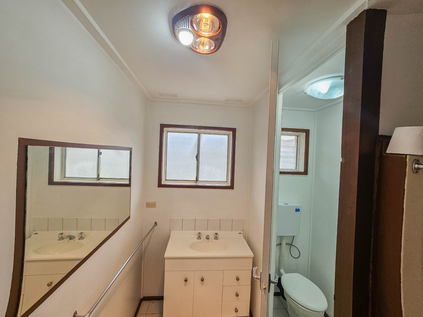 4/3 Woodlea Court, Frankston, VIC 3199 - Thumbnail 2 - 02/02/2026