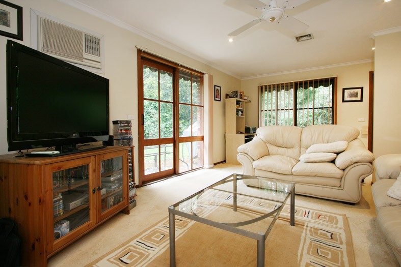 4/300 Springfield Road, Nunawading, VIC 3131, Nunawading - Thumbnail 3