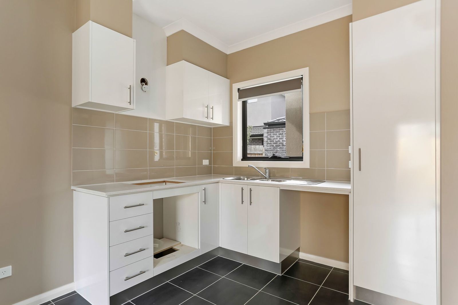 4/327 Camp Road, Broadmeadows, VIC 3047, Broadmeadows - Thumbnail 2