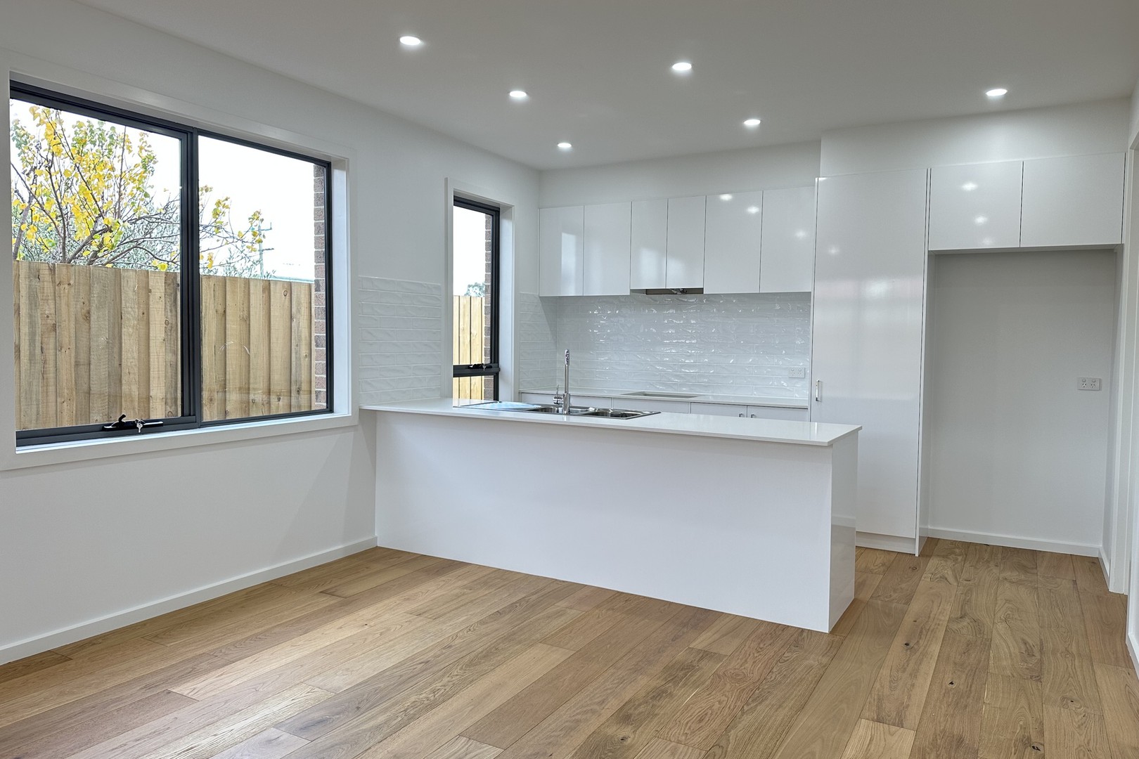 4/33 Pleasant Road, Thomastown, VIC 3074, Thomastown - Thumbnail 2