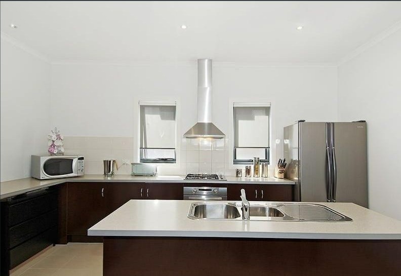 4/4 Hopetoun Green, Caroline Springs, VIC 3023 - Thumbnail 2 - 21/09/2026
