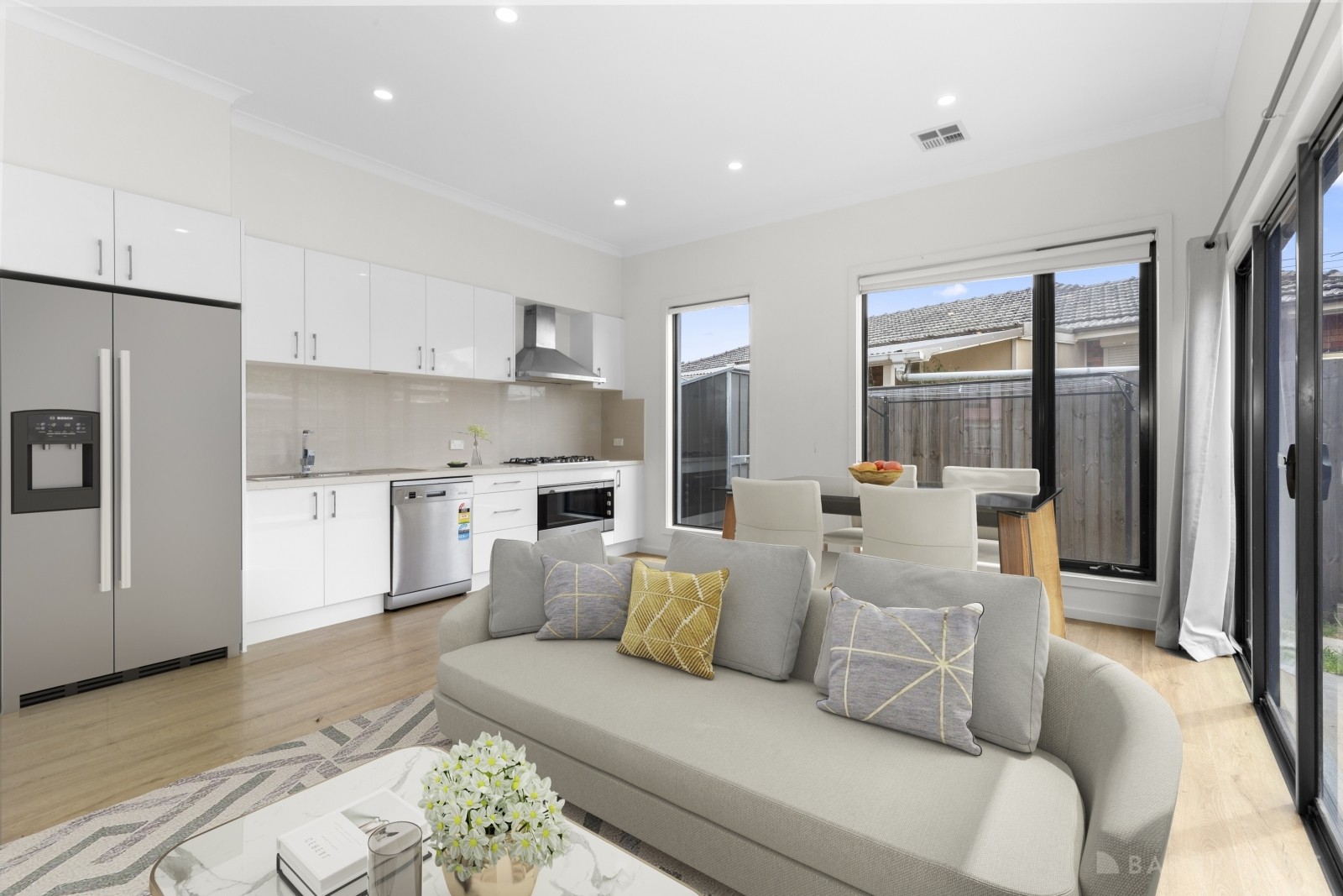 4/4 View Road, Springvale, VIC 3171 - Thumbnail 2 - 17/02/2025