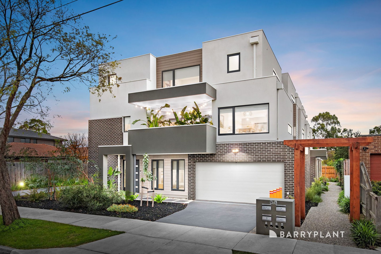 4/4 White Road, Wantirna South, VIC 3152, Wantirna South - Image 1