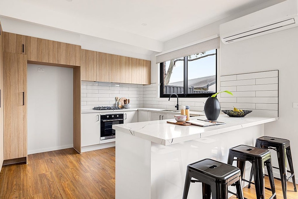 4/48 Douglas Avenue, St Albans, VIC 3021 - Thumbnail 1 - 10/04/2025