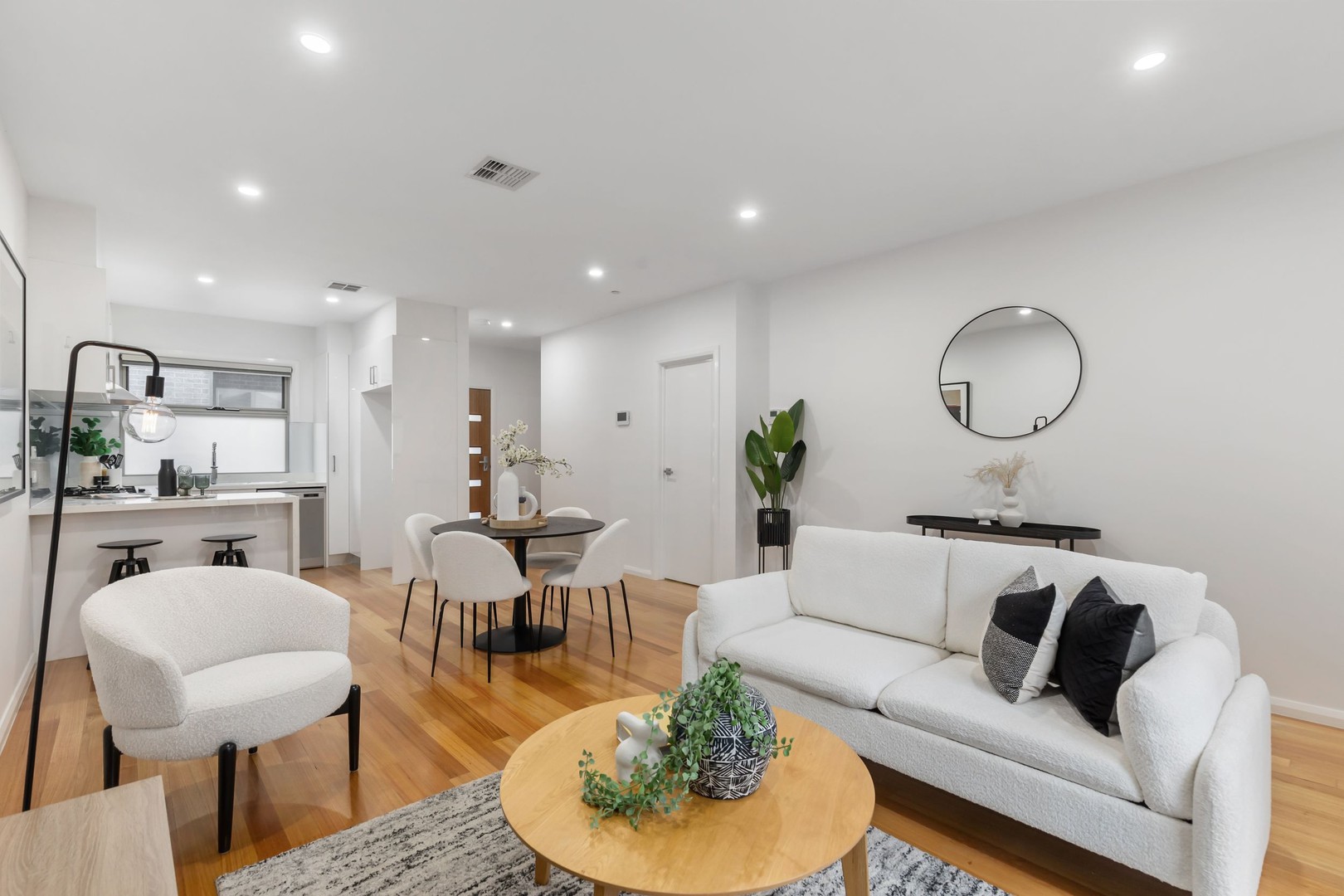 4/5 Carrington Road, Niddrie, VIC 3042 - Thumbnail 2 - 30/09/2024