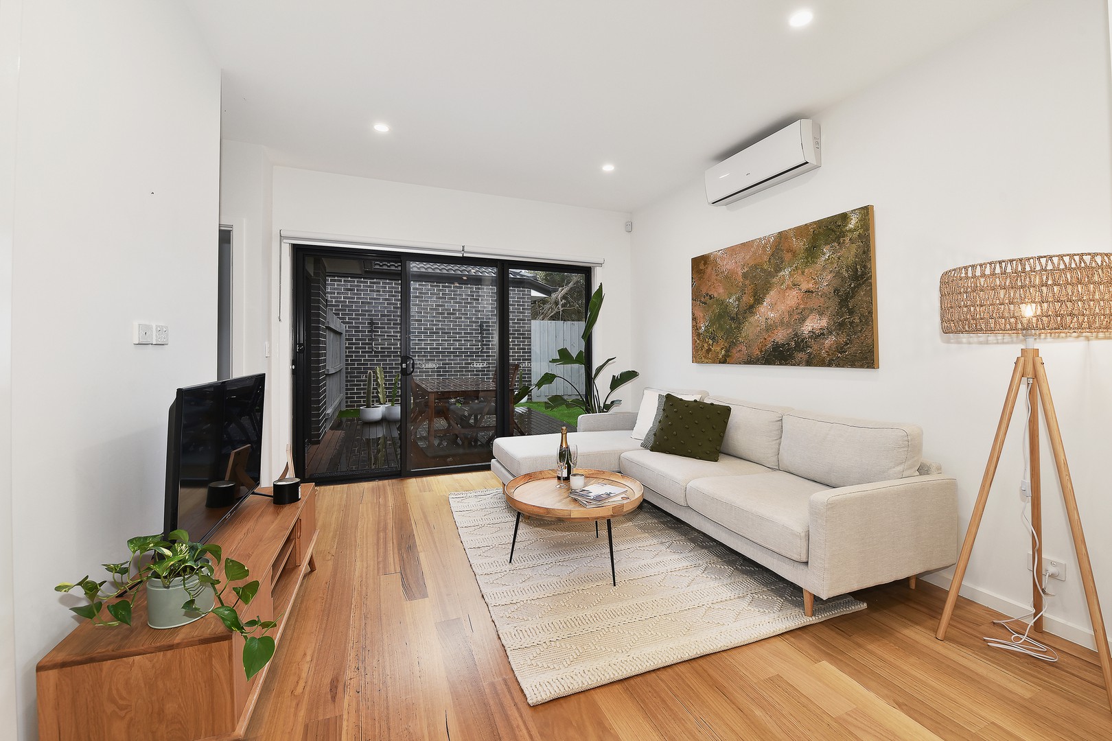 4/5 Crabtree CourtReservoir, VIC 3073, Reservoir - Thumbnail 2