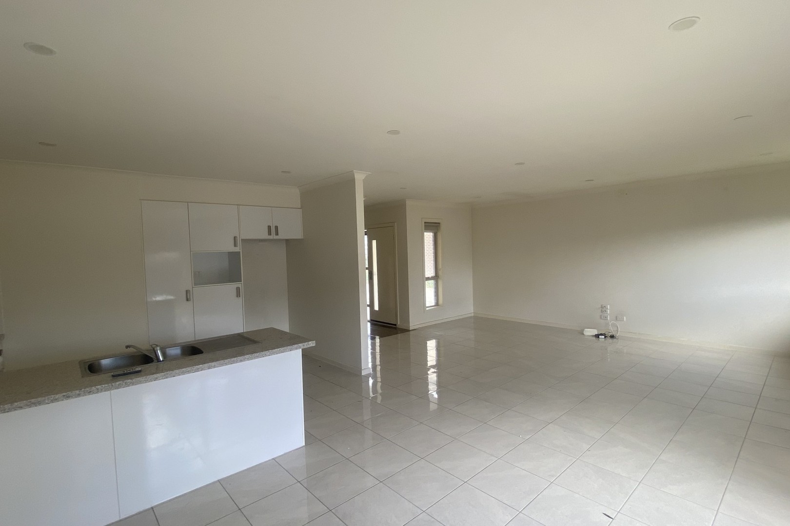 4/5 Luke Street, Reservoir, VIC 3073, Reservoir - Thumbnail 2