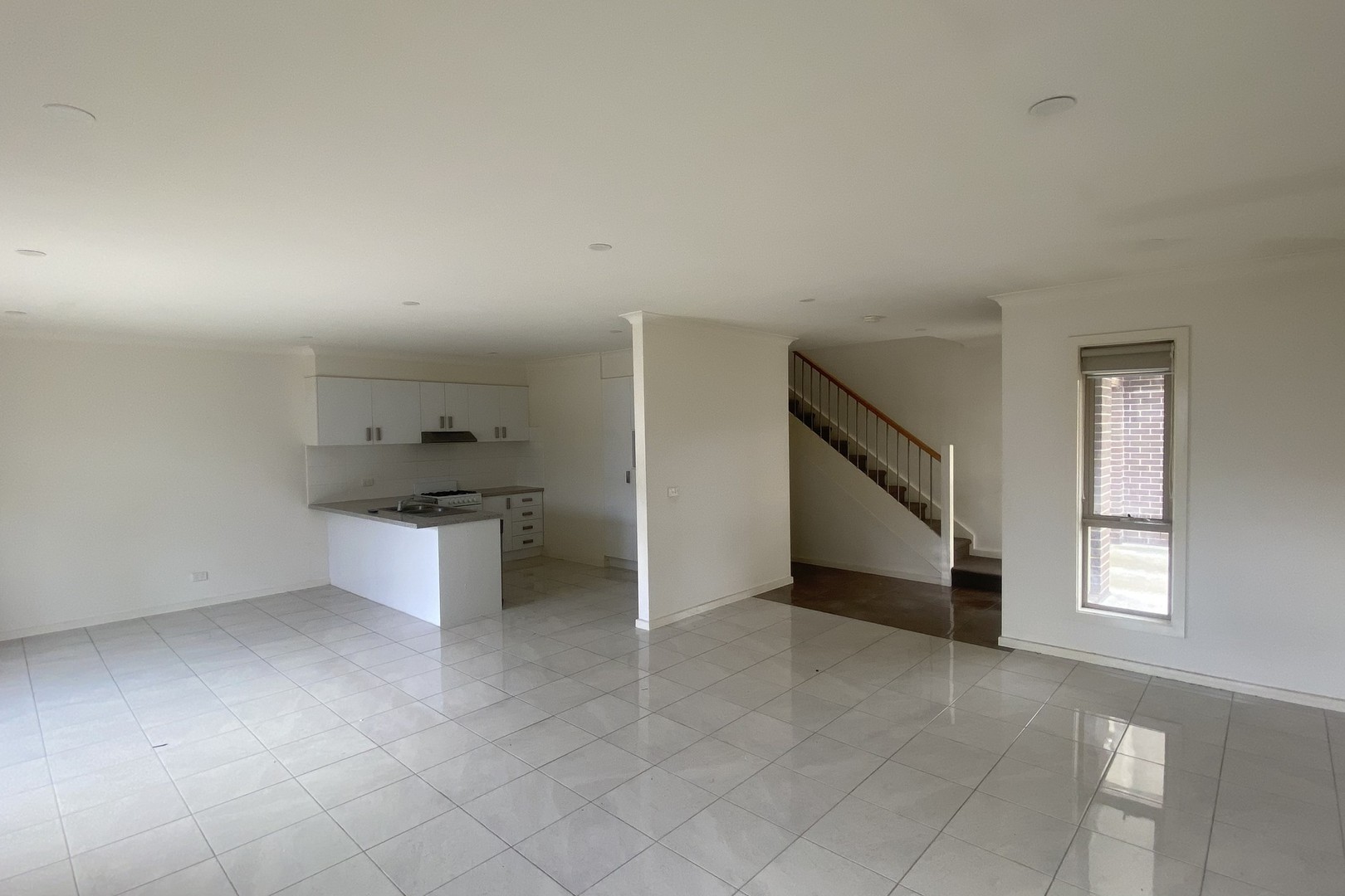 4/5 Luke Street, Reservoir, VIC 3073, Reservoir - Thumbnail 3
