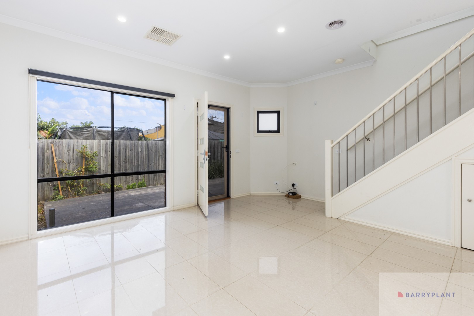 4/5 Parsons Avenue, Springvale, VIC 3171 - Thumbnail 2 - 01/03/2024