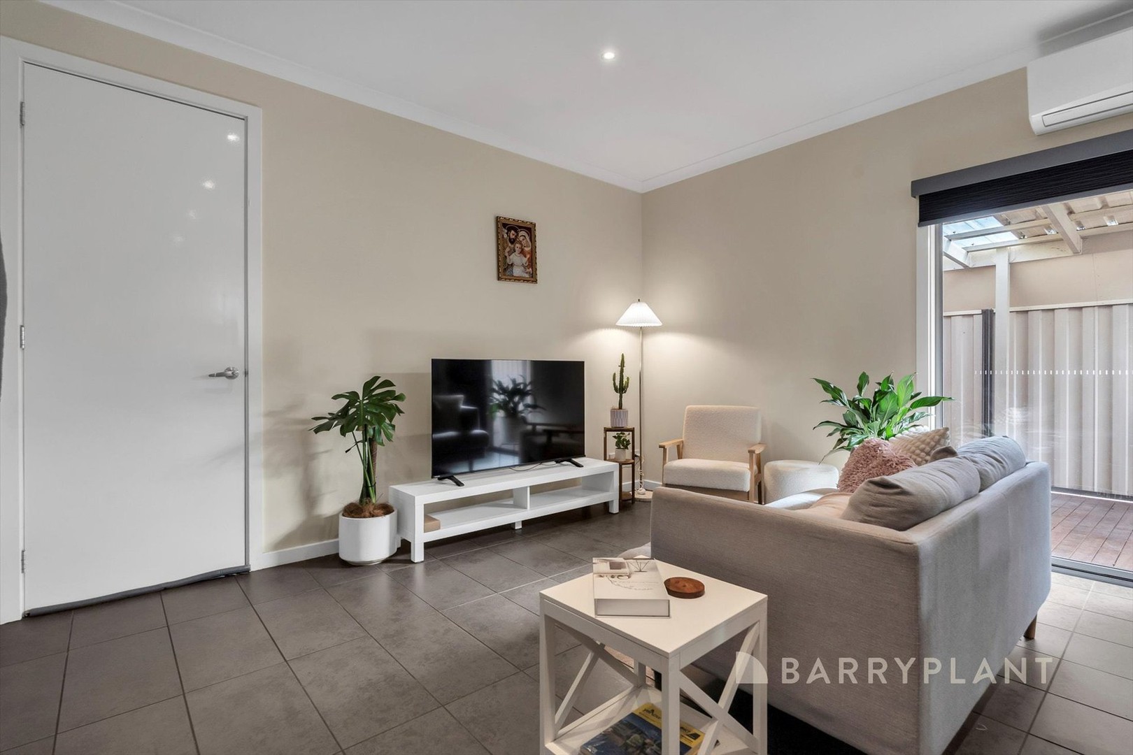 4/50 Unitt Street, Melton, VIC 3337, Melton - Thumbnail 3
