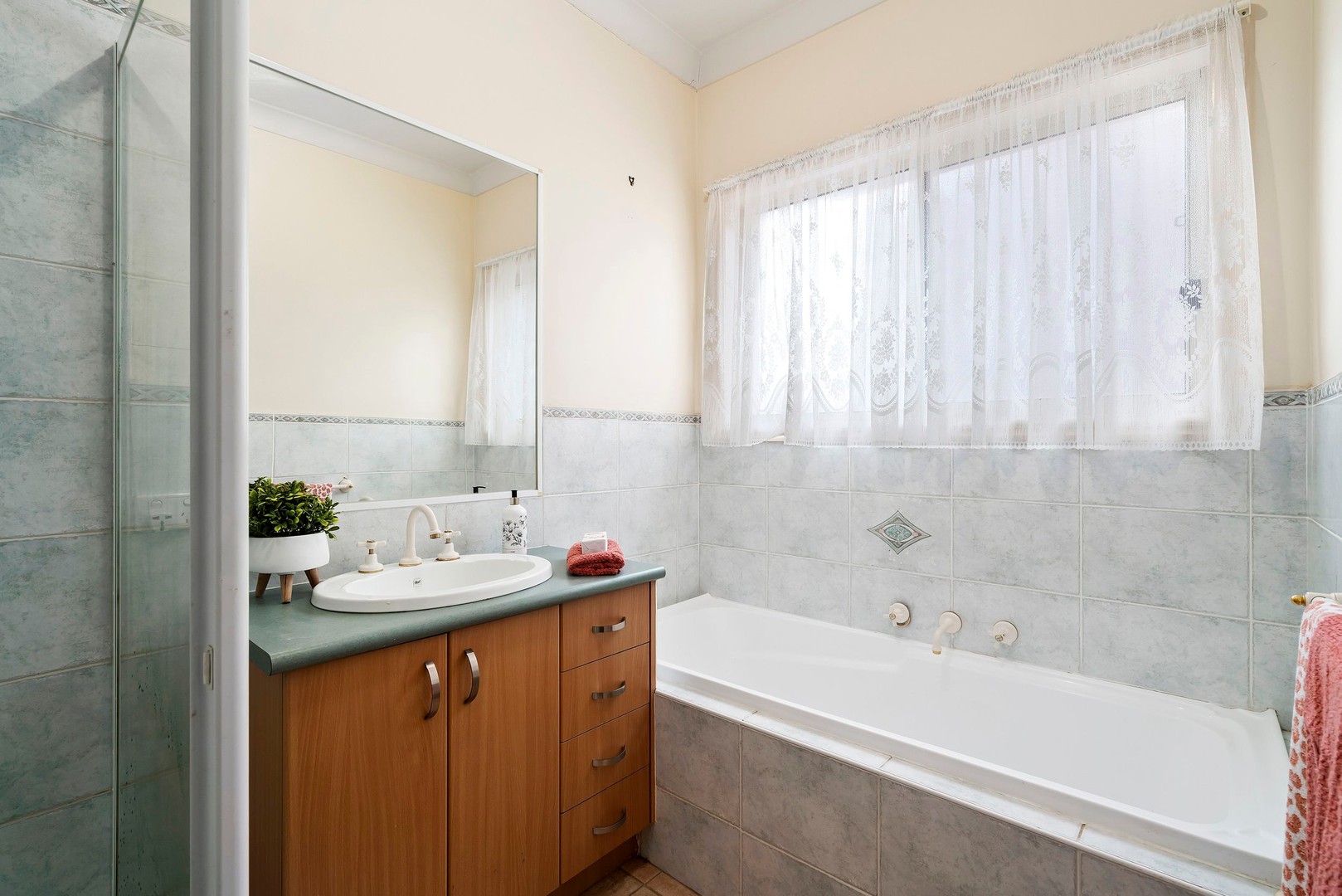 4/53-55 Teague Street, Niddrie, VIC 3042, Niddrie - Thumbnail 4