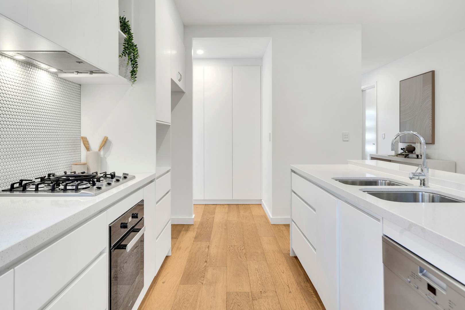 4/54 Cooper Street, Essendon, VIC 3040 - Thumbnail 2 - 07/03/2025