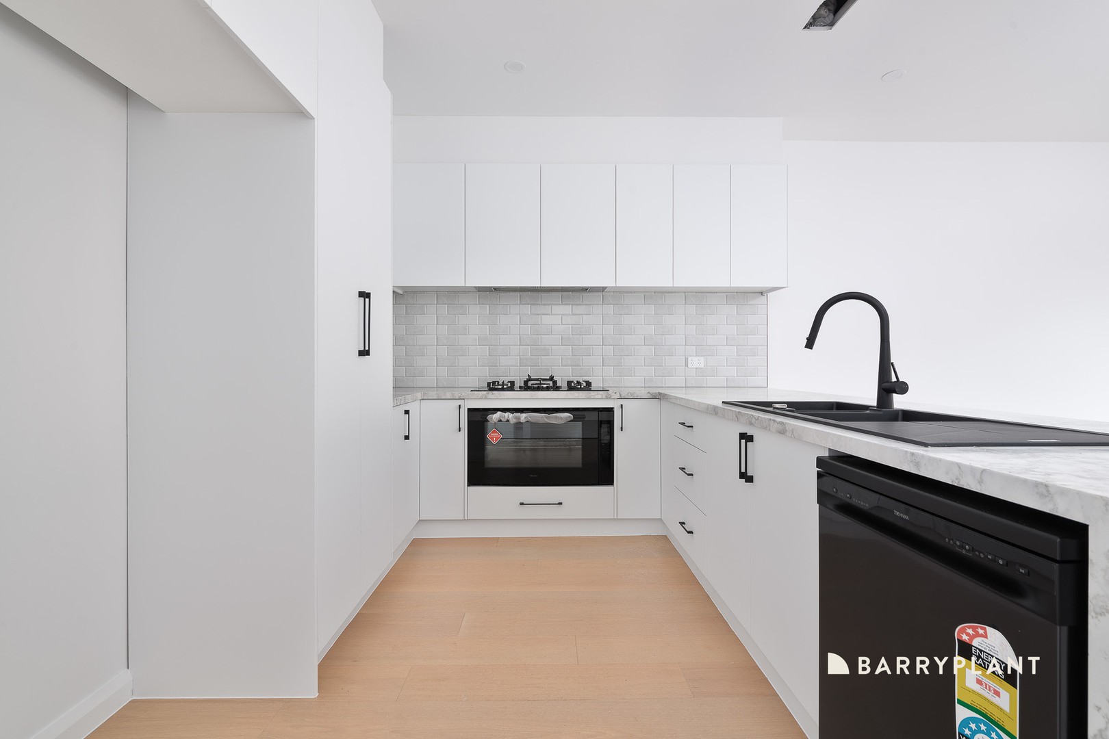 4/54 Cornwall Road, Pascoe Vale, VIC 3044, Pascoe Vale - Thumbnail 4