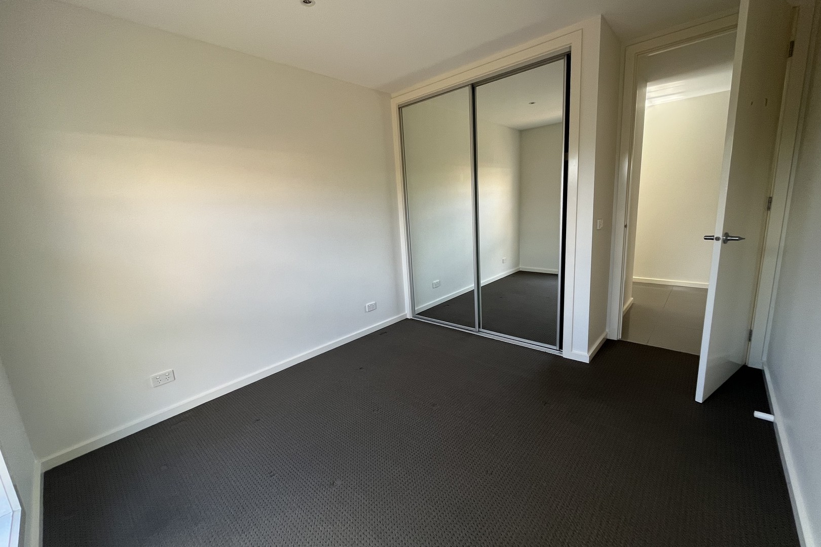 4/56 Leamington Street, Reservoir, VIC 3073, Reservoir - Thumbnail 3