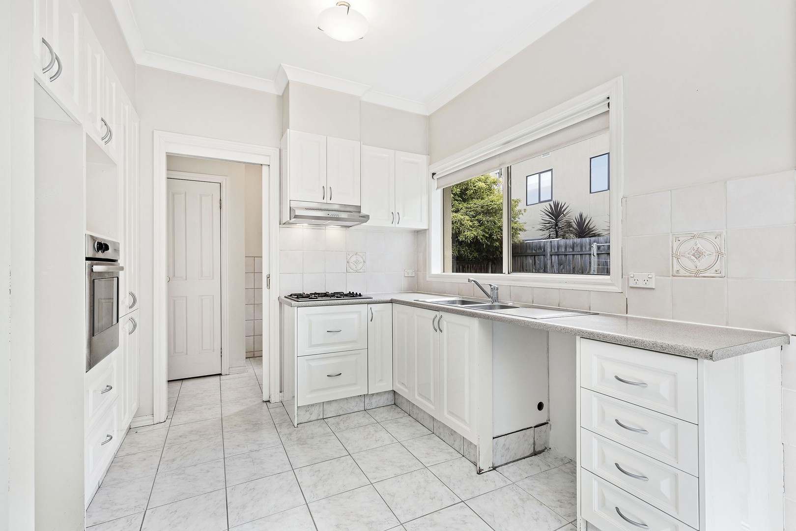 4/573 Whitehorse Road, Mitcham, VIC 3132, Mitcham - Thumbnail 4