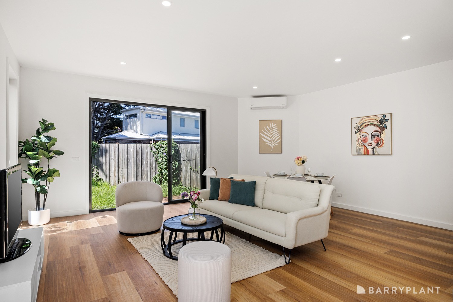 4/6 Bradford Court, Braybrook, VIC 3019 - Thumbnail 1 - 16/04/2025