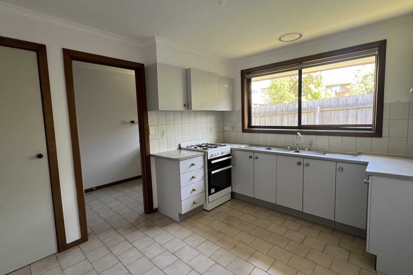 4/60 Purinuan Road, Reservoir, VIC 3073, Reservoir - Thumbnail 5