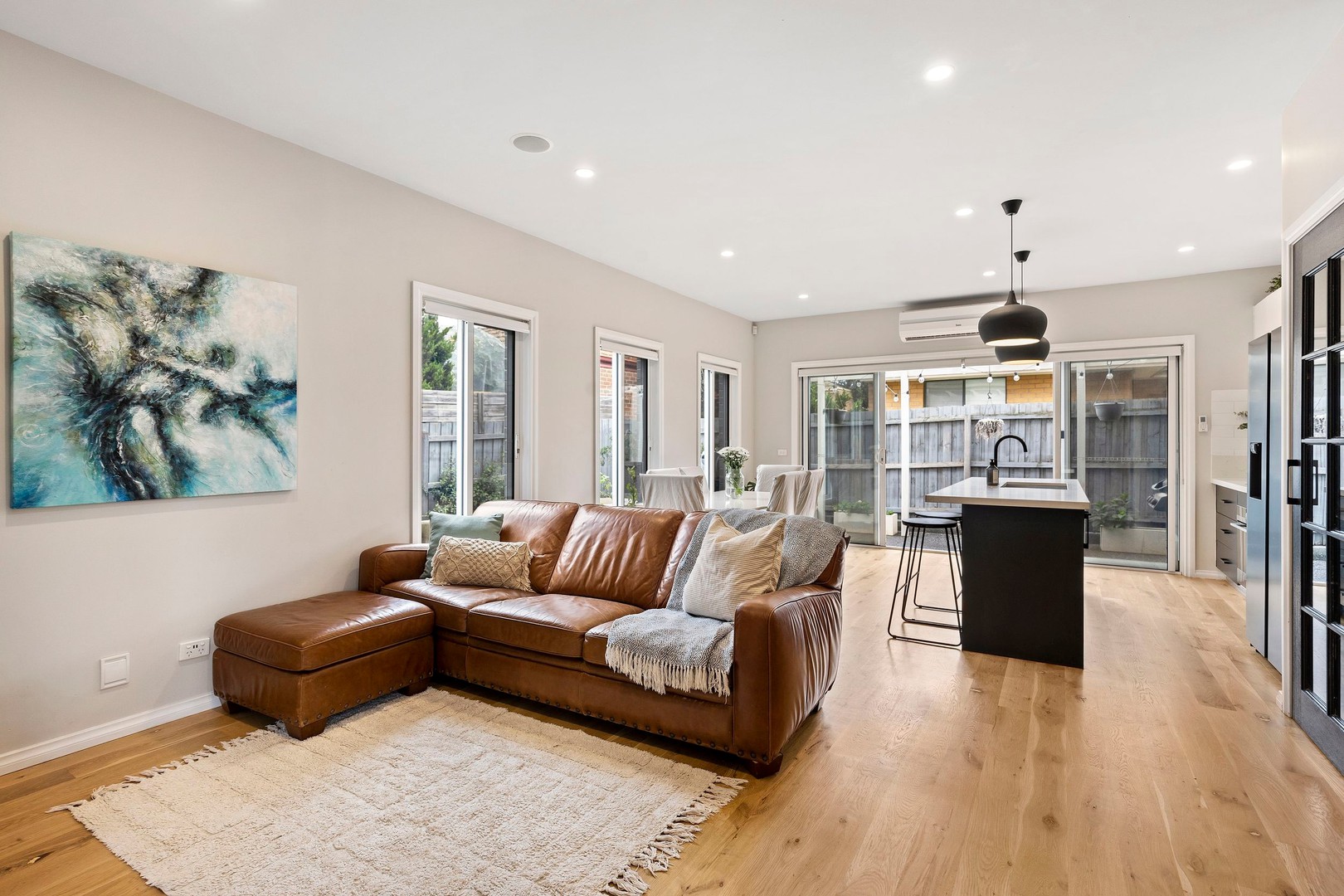 4/7 Ramsay Street, Aberfeldie, VIC 3040 - Thumbnail 2 - 23/01/2025