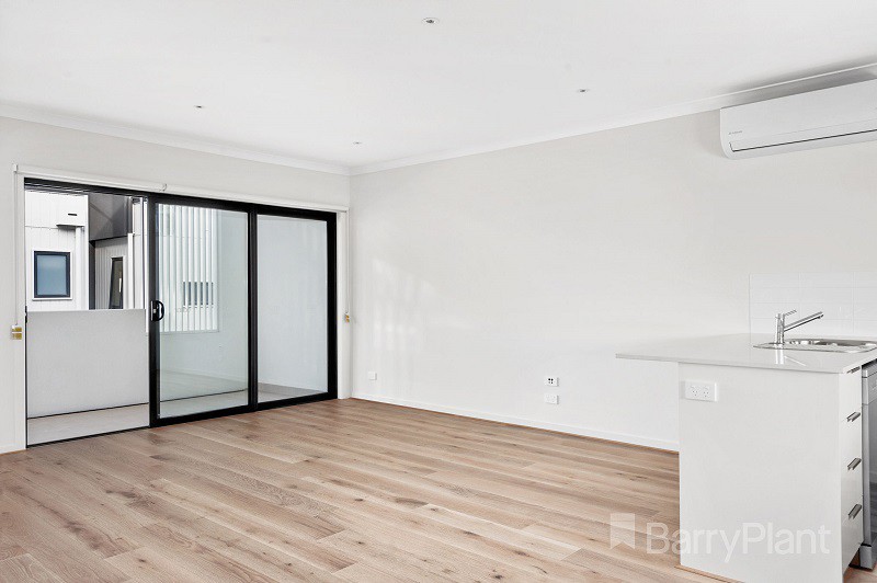 4/76 Collins Street, Mentone, VIC 3194, Mentone - Thumbnail 2