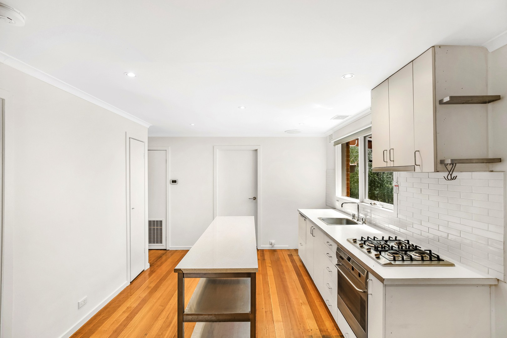 4/8 Dwyer Court, Macleod, VIC 3085, Macleod - Thumbnail 2