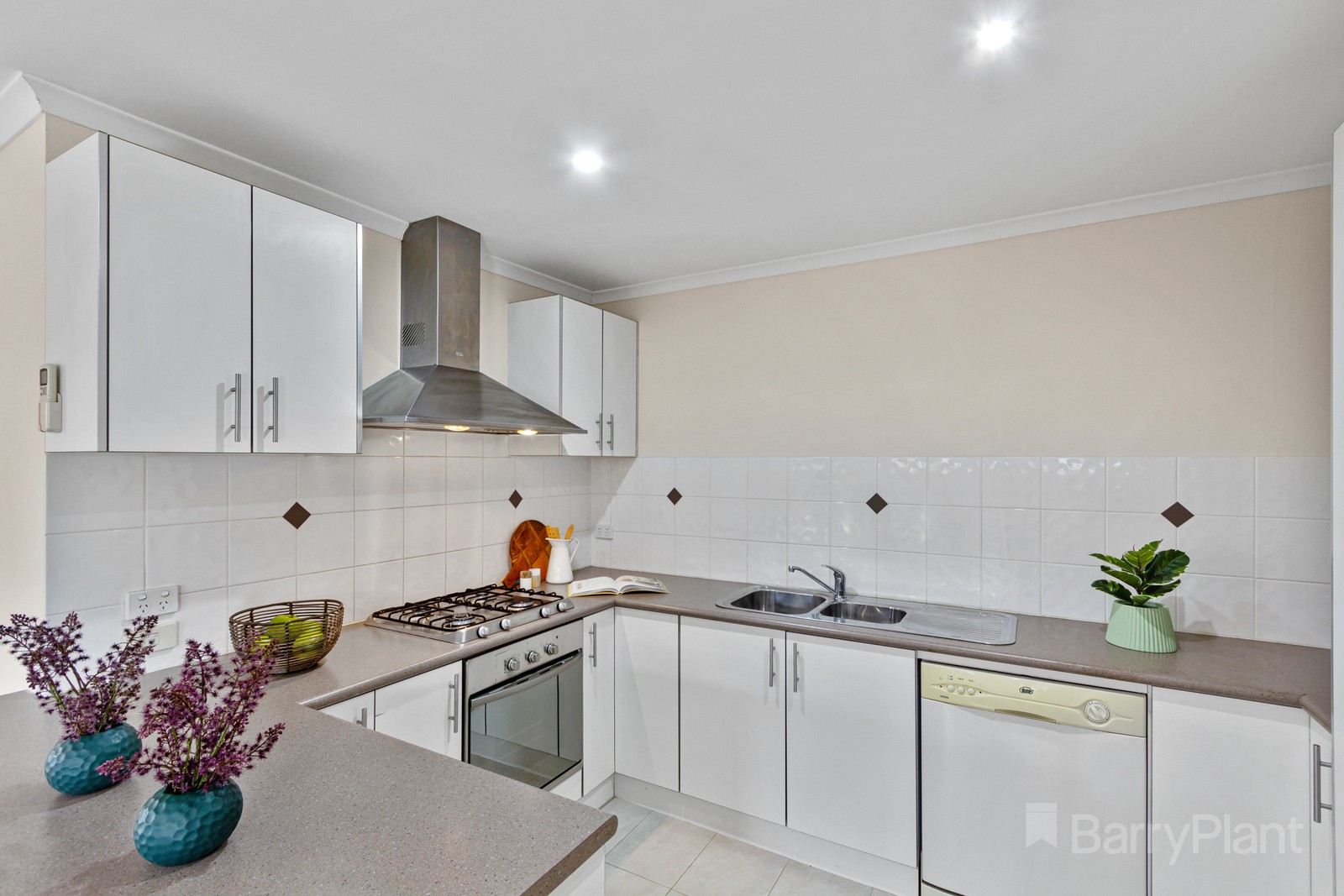 4/8 Myrtle Street, Bayswater, VIC 3153, Bayswater - Thumbnail 3