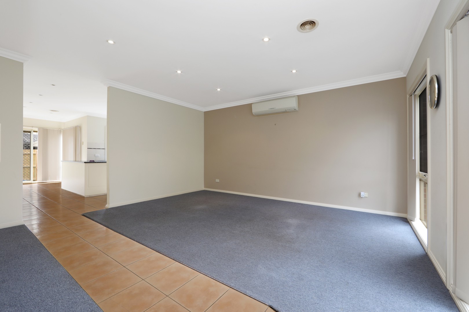 4/8 Stamford Crescent, Rowville, VIC 3178, Rowville - Thumbnail 2