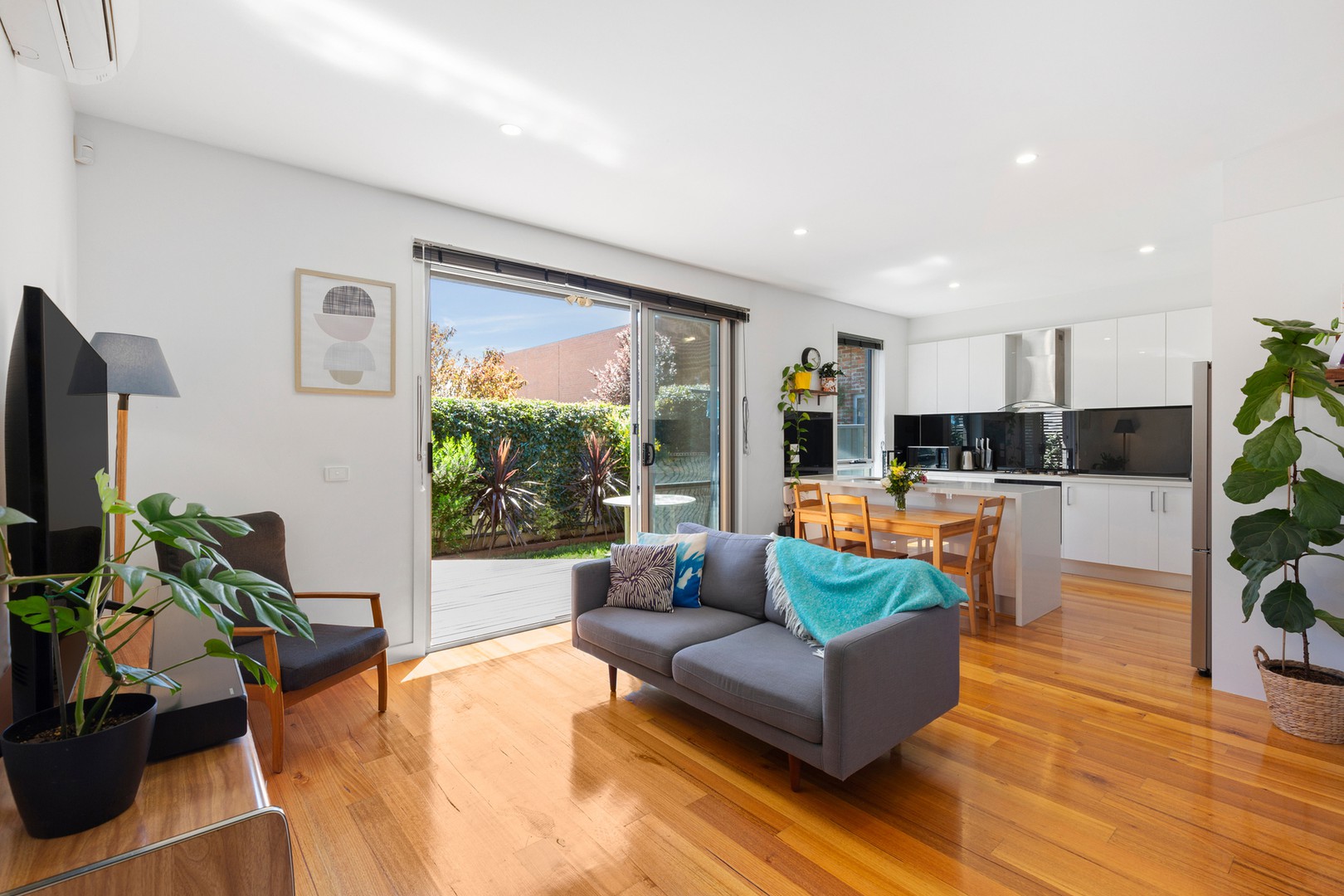 4/80 Ross Street, Coburg, VIC 3058 - Thumbnail 2 - 27/10/2021