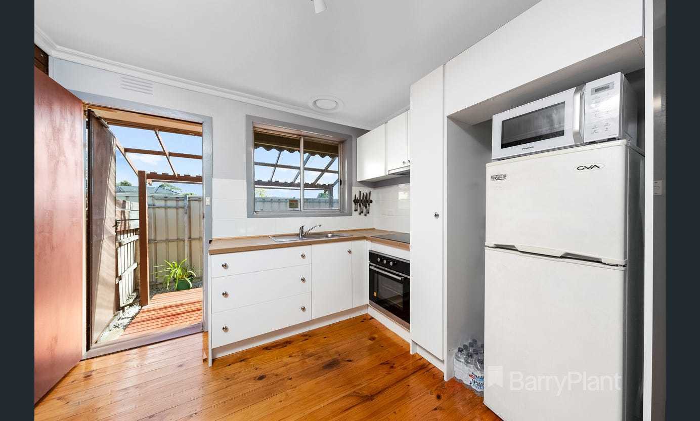 4/82-84 Fox Street, St Albans, VIC 3021, St Albans - Thumbnail 3