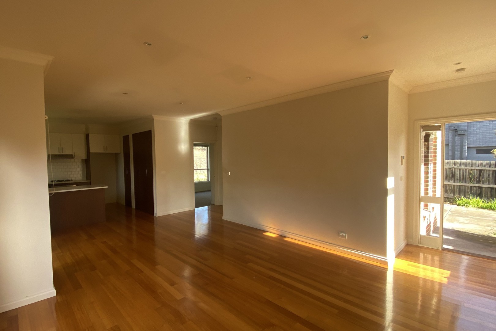 4/87 Thackeray Road, Reservoir, VIC 3073, Reservoir - Thumbnail 2