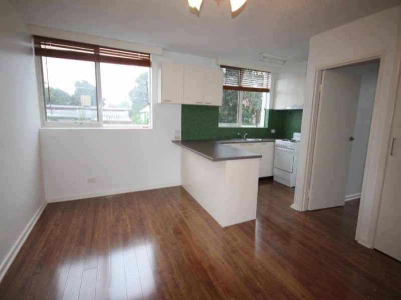 4/9 Austin Terrace, Brunswick, VIC 3056, Brunswick - Thumbnail 2