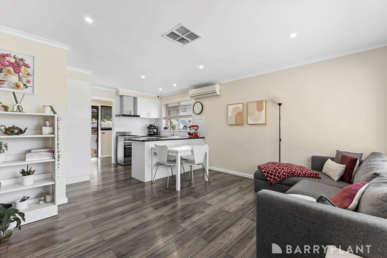 4/9 Fortuna Avenue, Croydon, VIC 3136 - Thumbnail 2 - 03/03/2026