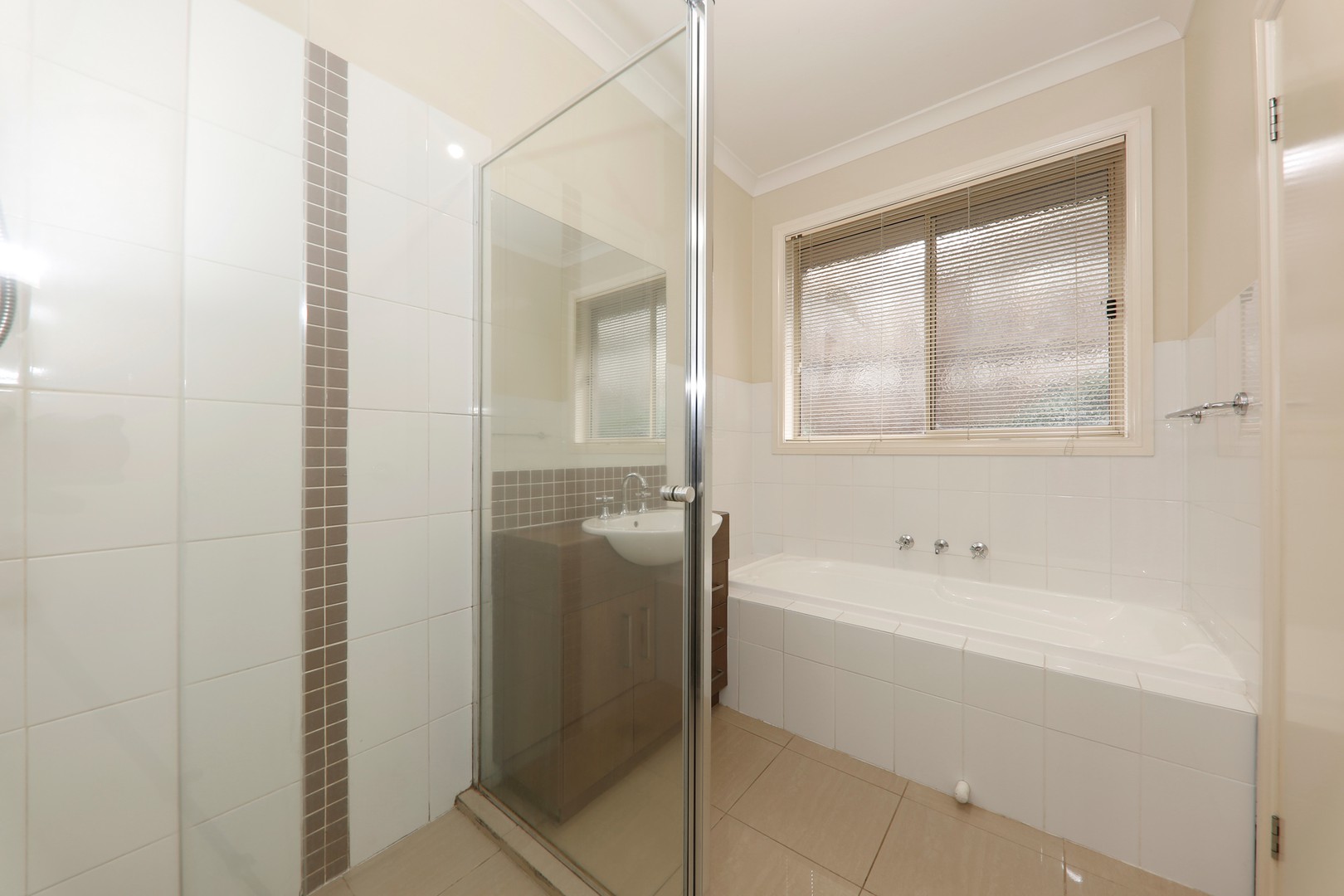4/9 La Frank Street, Burwood, VIC 3125, Burwood - Thumbnail 4
