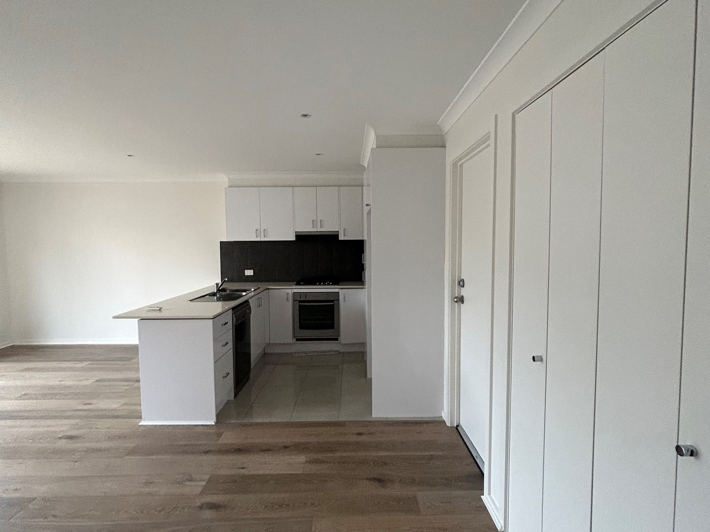 4/9 Tulip Crescent, Boronia, VIC 3155, Boronia - Thumbnail 3