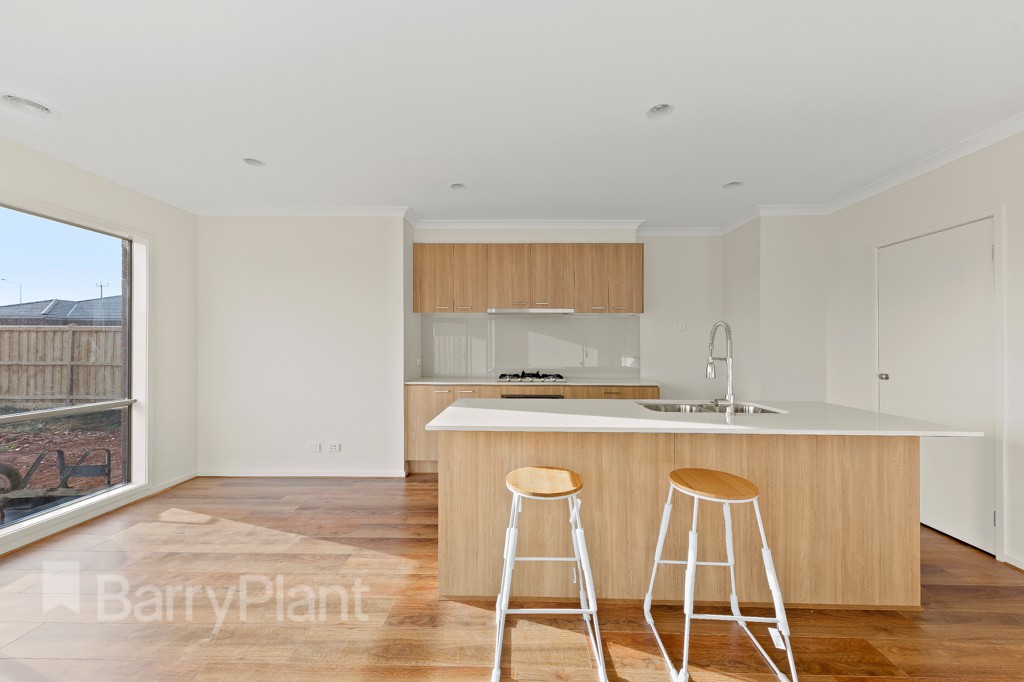 4 Acton Street, Thornhill Park, VIC 3335, Thornhill Park - Thumbnail 2