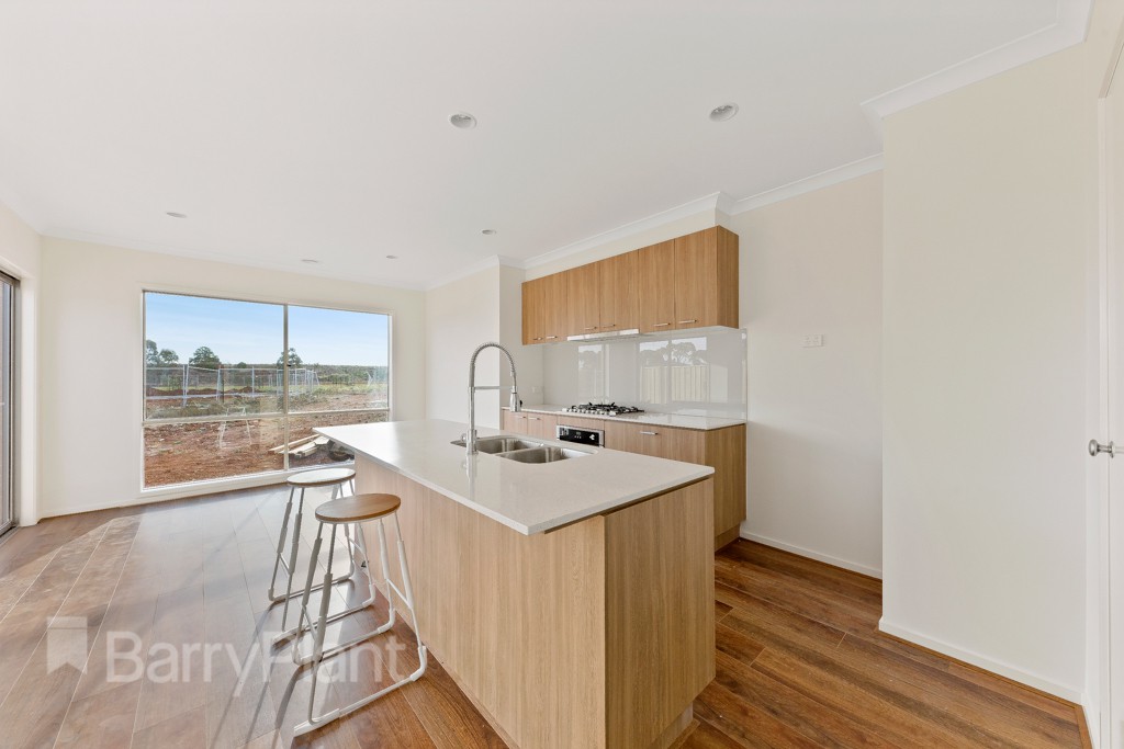 4 Acton Street, Thornhill Park, VIC 3335, Thornhill Park - Thumbnail 3