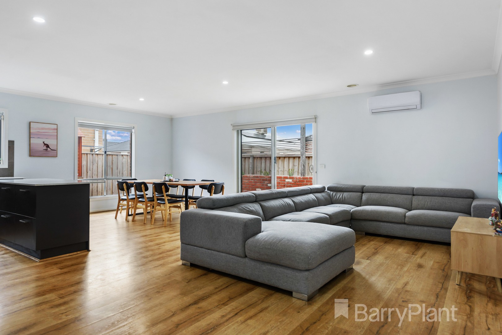 4 Adelong Street, Werribee, VIC 3030, Werribee - Thumbnail 8