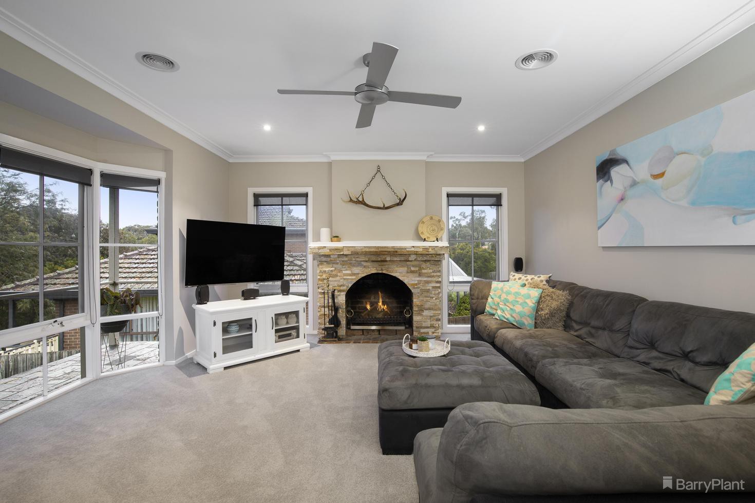 4 Angela Close, Eltham North, VIC 3095, Eltham North - Thumbnail 2