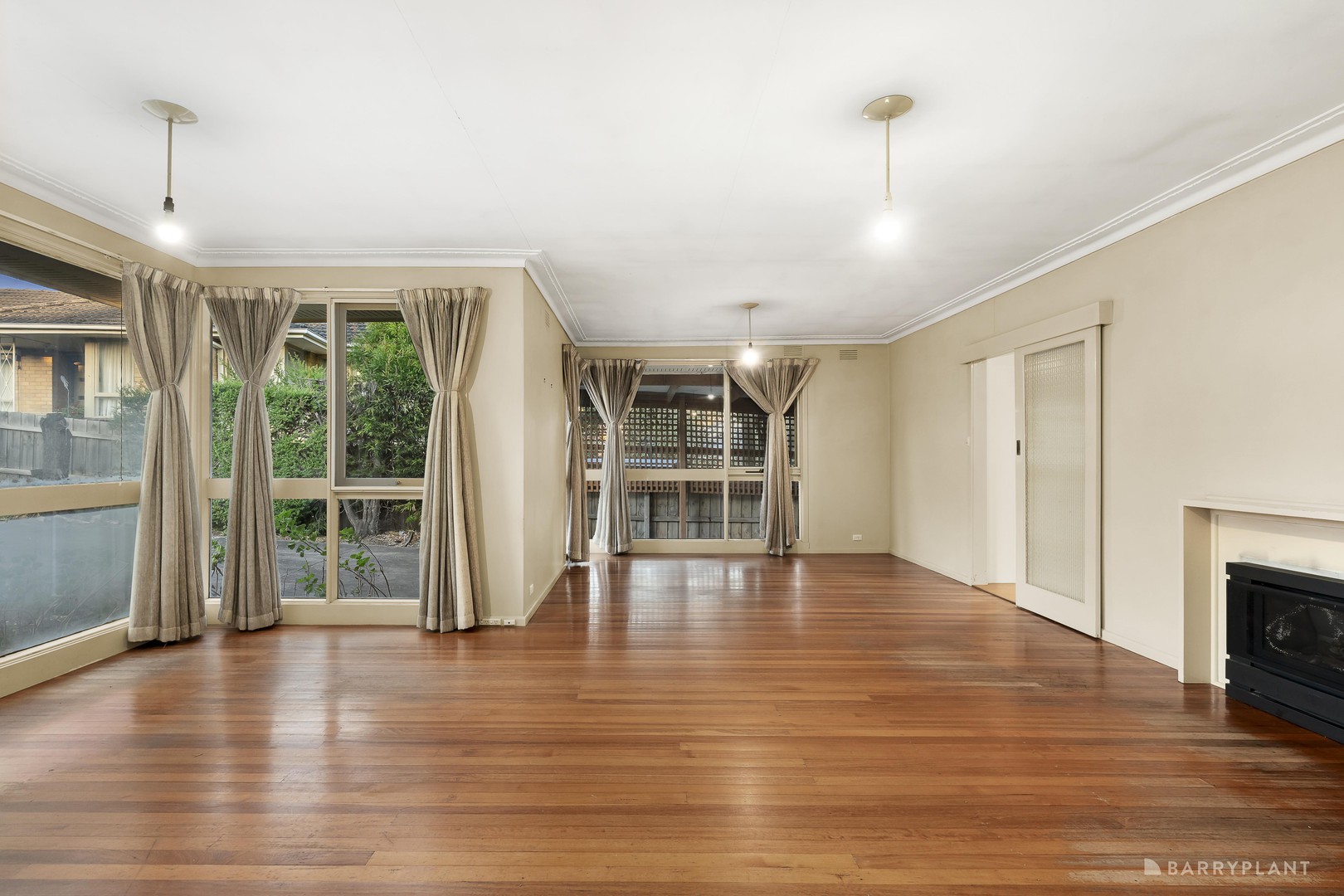 4 Apex Crescent, Bulleen, VIC 3105 - Thumbnail 2 - 23/04/2026