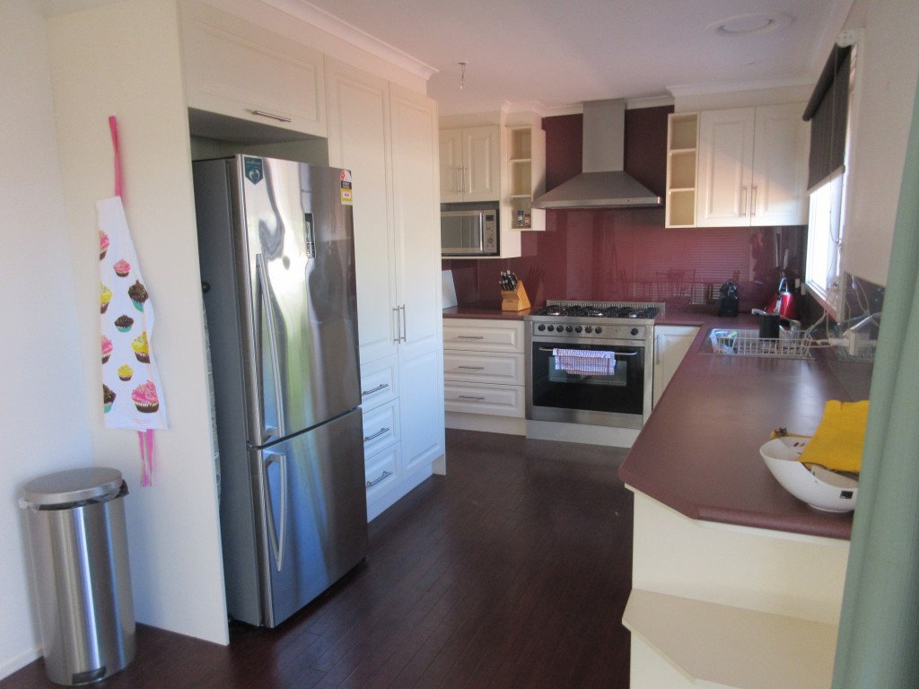 4 Applegum Crescent, Ferntree Gully, VIC 3156, Ferntree Gully - Thumbnail 2