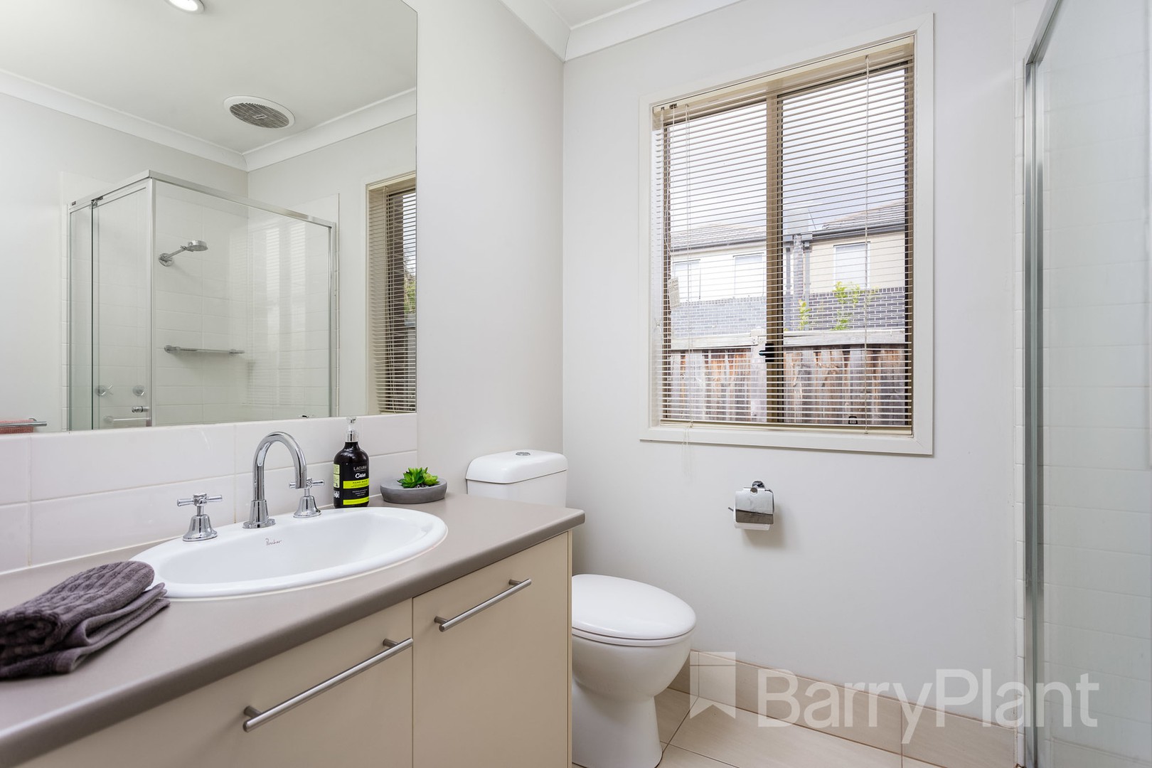 4 Arbour Avenue, Point Cook, VIC 3030, Point Cook - Thumbnail 2